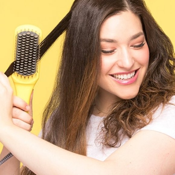 Drybar Hair Drybar Brushcrush The Brush Crush Straightener Poshmark